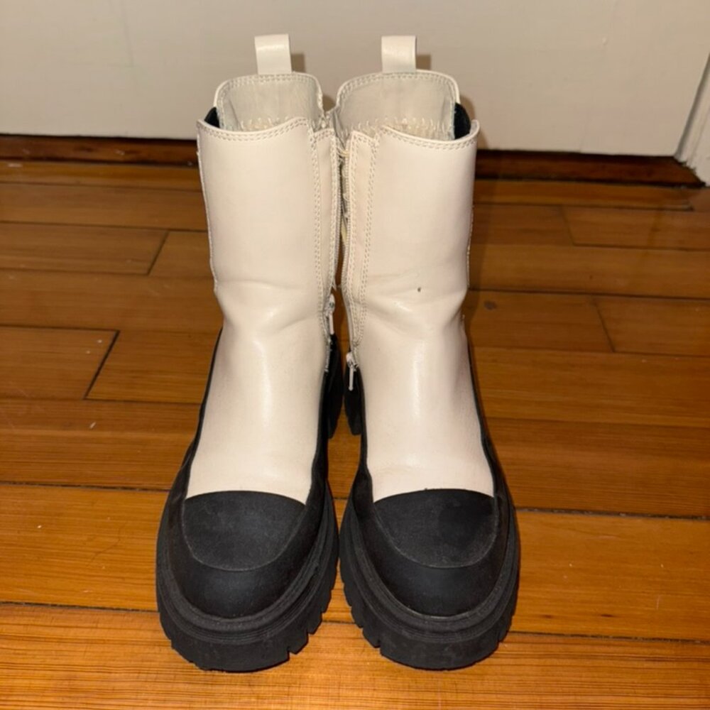 Chunky Two-Tone Combat Boots – White & Black Platform Zip-Up Ankle Boots